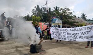 Tuntu Ganti Rugi HTR, Warga Ladongi Demo