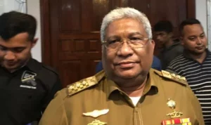 Gubernur Sultra Lantik 4 Pjs Bupati