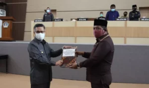 Wali Kota Serahkan KUA PPAS APBD 2021