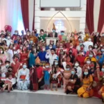 Jemaat GPdI Yesus Gembala Pakai Baju Adat