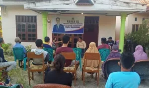 reses Fadli Bafadal Warga Lahundape Minta Perbaikan Infrastruktur