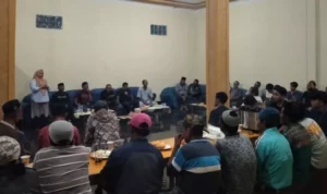 Wabup Koltim Silahturahmi dengan Tomas Ladongi