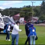 Ketua PAN Sultra Naik helikopter