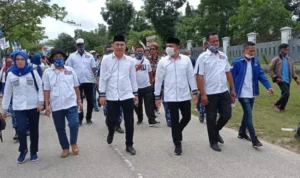 IMG-20200904-WA0021 Endang-Wahyu Resmi Daftar di KPU Konsel