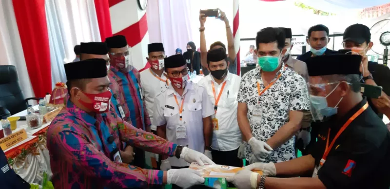 KPU Muna Nyatakan Berkas Pencalonan Rajiun-La Pili Lengkap