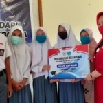 Tina Nur Alam Bagikan 24.000 Beasiswa di Sultra