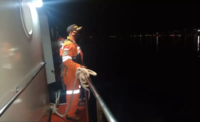 Sebuah KMN Mati Mesin di Perairan Wabula