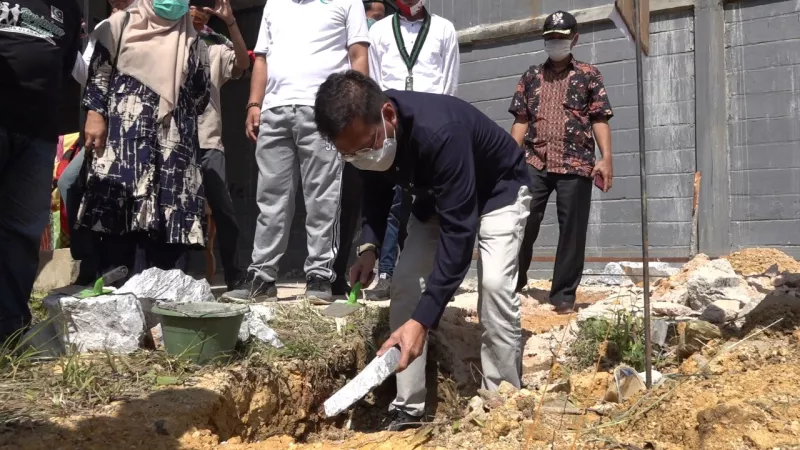 Wali Kota Letakan Batu Pertama Masjid KAHMI