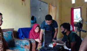Disdukcapil Datangi Warga di Rumahnya