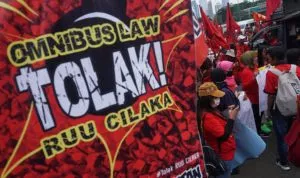 AJI Kendari dan IJTI Sultra Tuntut Pembatalan UU Omnibus Law