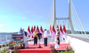 Resmikan JTK, Presiden Sebut Kendari Kaya Akan Potensi