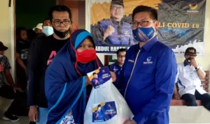 Peduli Covid Partai Nasdem Berbagi Sembako