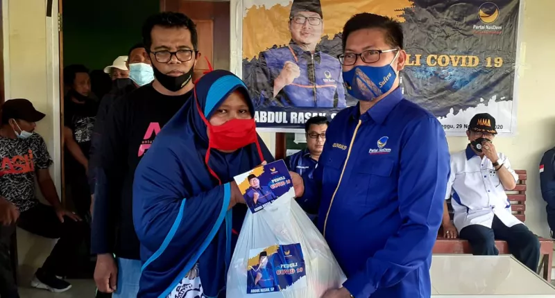 Peduli Covid Partai Nasdem Berbagi Sembako