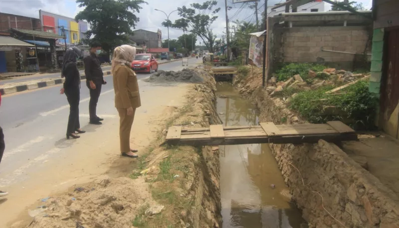 Wakil Wali Kota Tinjau Penyelesaian Drainase di Baruga