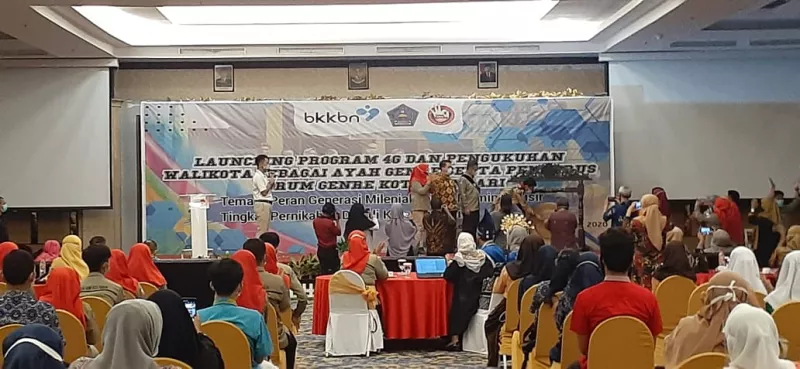 Sulkarnain Kukuhkan Pengurus GenRe Kota Kendari 2020