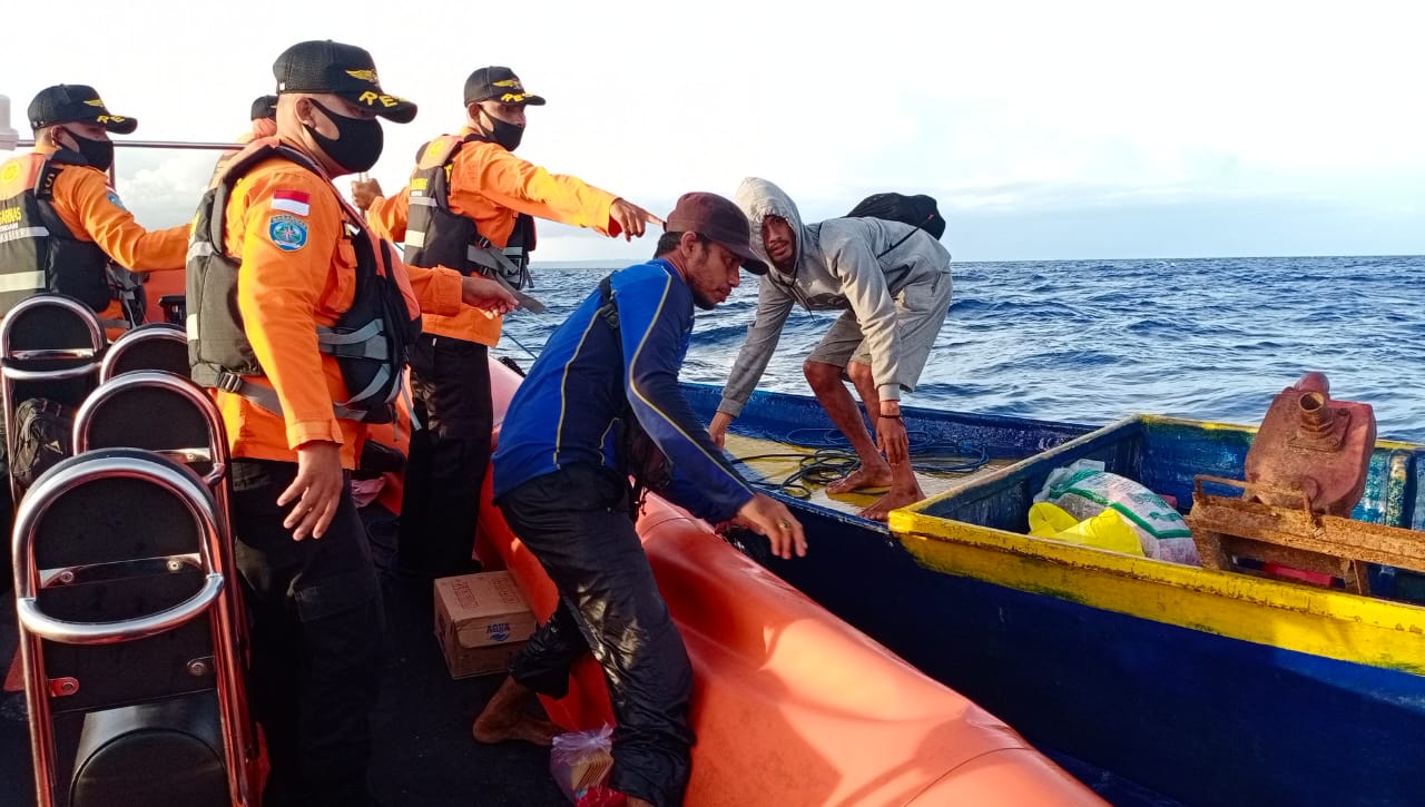 Dua Warga Wakatobi Mengalami Kecelakaan Kapal di Perairan Buton
