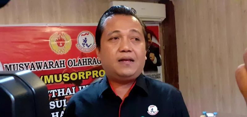 Atlet Muaythai Sultra Latihan di Surabaya