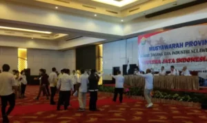 Enam Kadin Tolak LPJ La Mandi