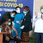 Muhammad Zanrun Orang Pertama Divaksin Corona
