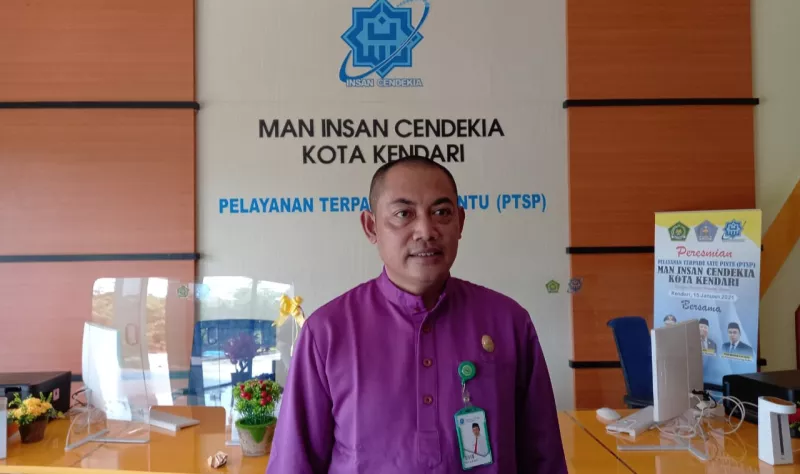 PSB MAN I Kendari Gunakan Sistem Online