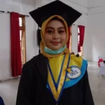 IPK 3,63 Nurainun Wisudawan Terbaik STIKES PIK