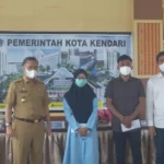 Kadin Kota Kendari Serahkan Bantuan pada Pelaku Usaha Mikro