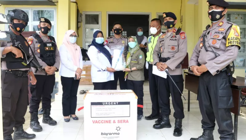 10 Kabupaten/Kota di Sultra Jemput Vaksin Covid 19