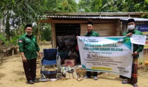 LAZISNU Konsel Bagikan Kursi Roda Hingga Sembako ke Warga