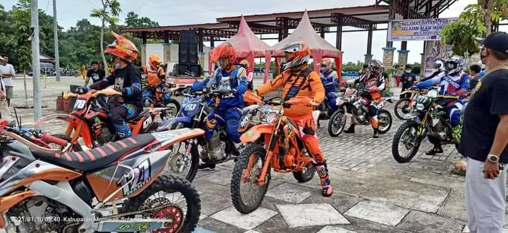 Kunker di Morowali, Ketua DPRD Kendari Ikut Touring