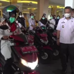 Wali Kota Serahkan Bantuan Kendaraan Kepada Dinkes Kota Kendari