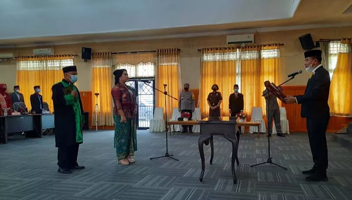 Ni Gusti Putu Dewi Saputri Resmi Dilantik Jadi Anggota DPRD Konsel