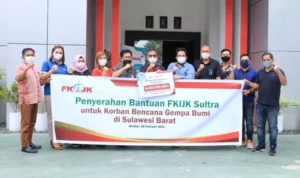 FKIJK Sultra Berikan Bantuan ke Sulbar