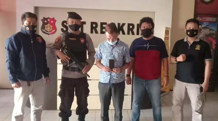 Pencuri Handphone Bermodus Membeli Rokok Ditangkap