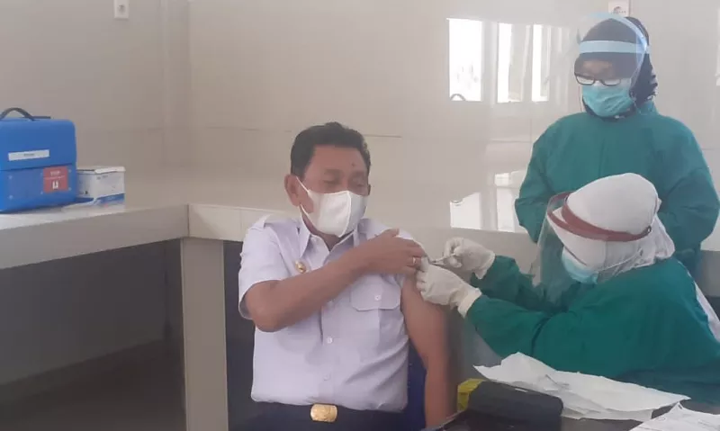 Bupati Ajak Masyarakat Butur Sukseskan Program Vaksinisasi Covid 19