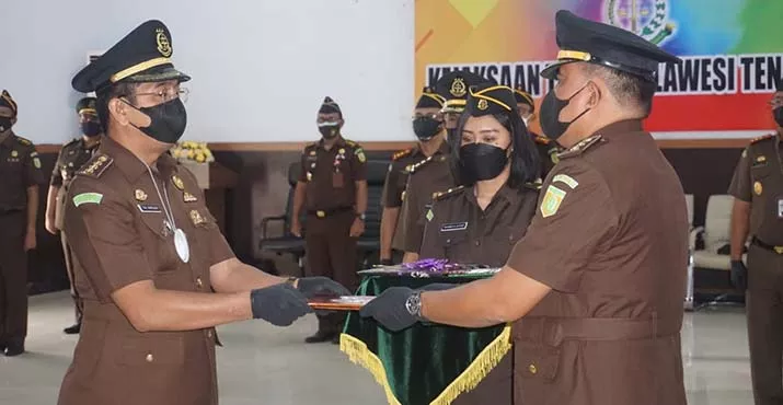 Lima Pejabat di Kejati Sultra Berganti