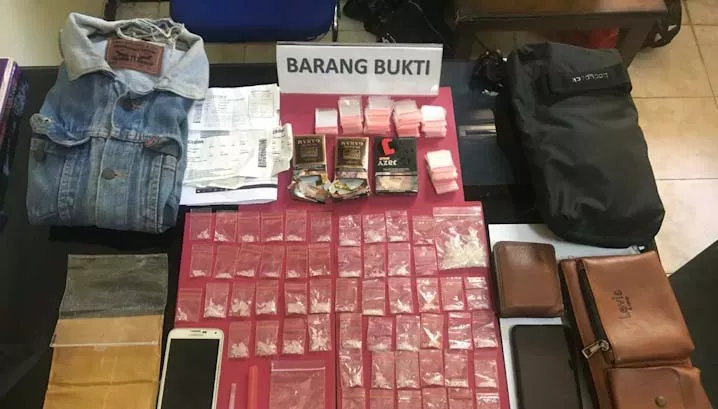 Dua Warga Poasia Dibekuk Edarkan Sabu