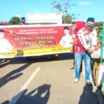 Ratusan Tukang Becak di Kendari Terima Sembako dari Partai Gerindra dan ASR