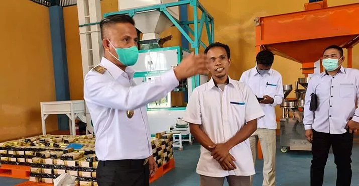 Kunjungi Bulog, Wabup Konsel Pastikan Stok Beras Aman