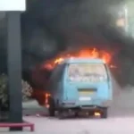 Ilustrasi mobil terbakar