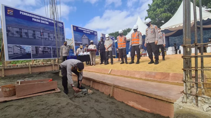 Kapolda Lakukan Peletakan Batu Pertama Pembangunan Gedung Dalmas dan BPKP Dit Lantas