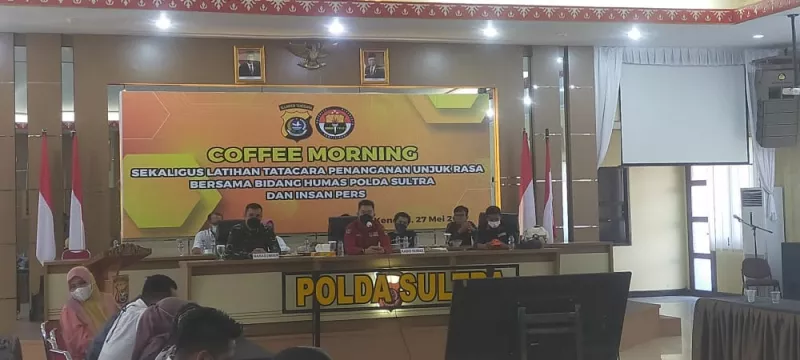 Polda Sultra Beri Pelatihan Cara Liputan Unjuk Rasa