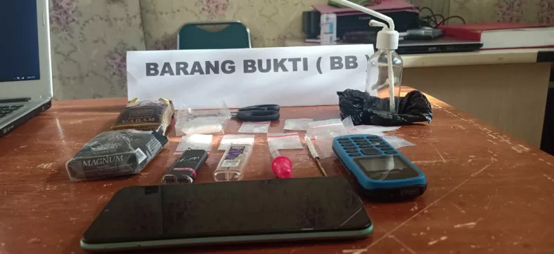 PNS di Baubau Ditangkap Edarkan Sabu