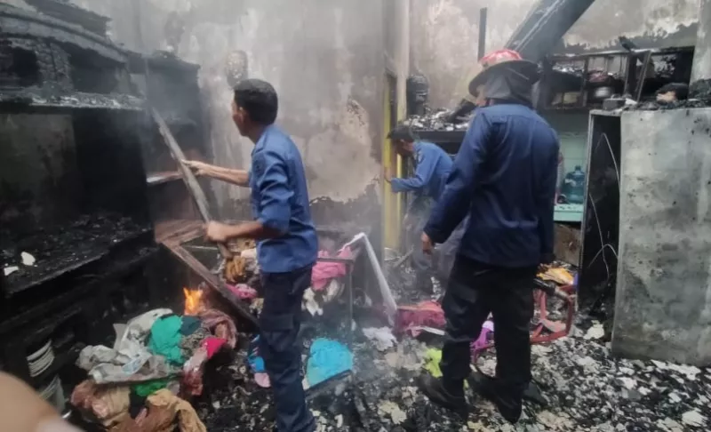 3 Unit Rumah Terbakar, 1 Ludes Di lahap Si Jago Merah