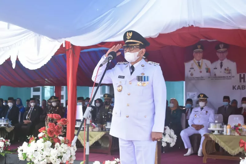 Pimpin Upacara Hut Butur ke-14