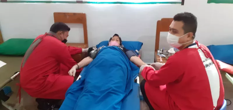 IKA Spensa Kendari Laksanakan Donor Darah