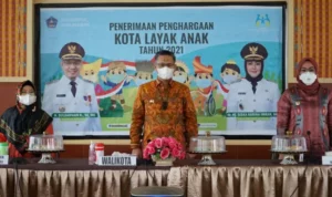 kota layak anak Kota Kendari Raih Predikat Nindya Kota Layak Anak