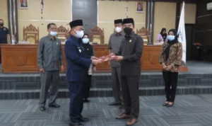 DRPD Konsel Beri Catatan Terkait LKPJ Bupati Konsel