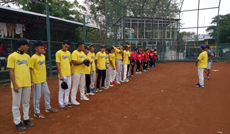 Tim Softball Sultra Uji Coba dengan Sulsel