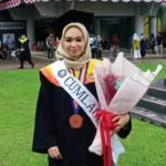 Raih IPK 4.0 Wa Ode Sitti Murnia Sari Keluar Sebagai Lulusan Terbaik UHO