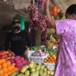 20210811_194045 Berdayakan Pedagang Buah, ASR Kendari Beli Buah & Salurkan ke Pasien Isoman Covid-19